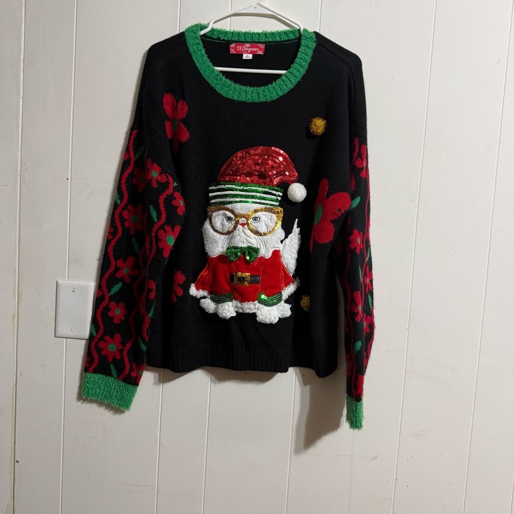 32 Degrees‎ Black and Red Holiday Sweater